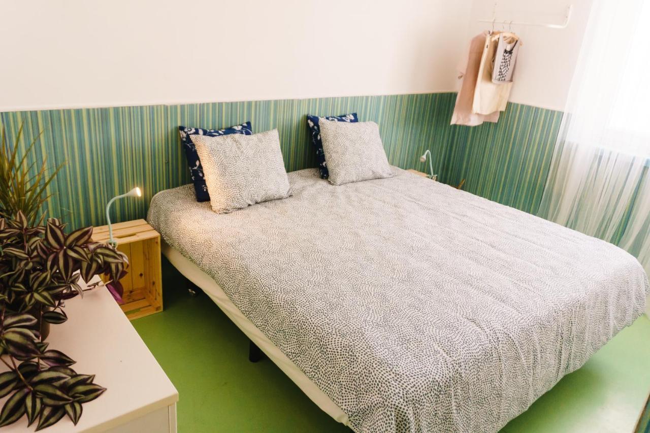Hospedium Hostel Republica Surf House Ерисейра Екстериор снимка