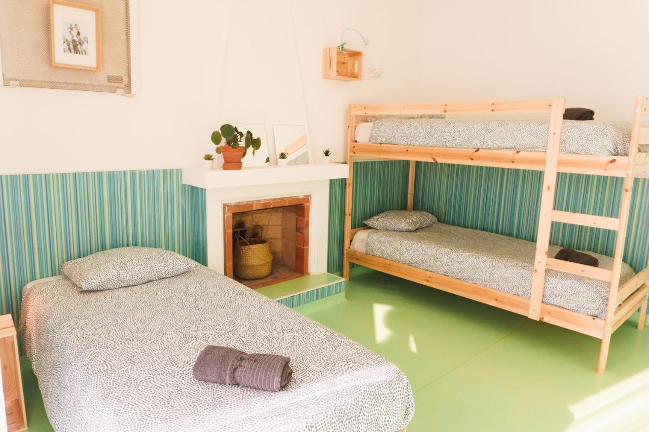 Hospedium Hostel Republica Surf House Ерисейра Екстериор снимка