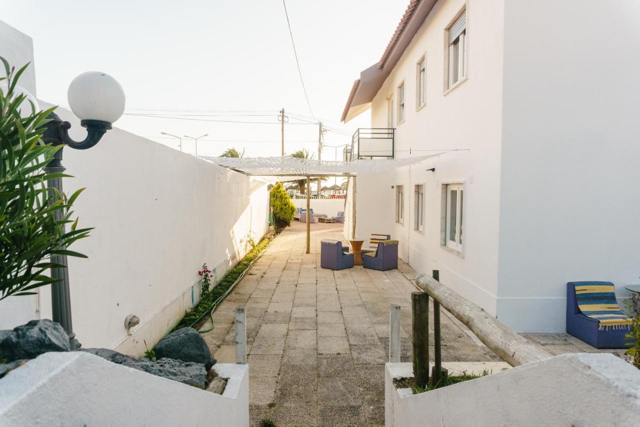 Hospedium Hostel Republica Surf House Ерисейра Екстериор снимка