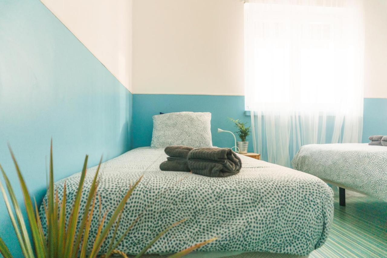 Hospedium Hostel Republica Surf House Ерисейра Екстериор снимка