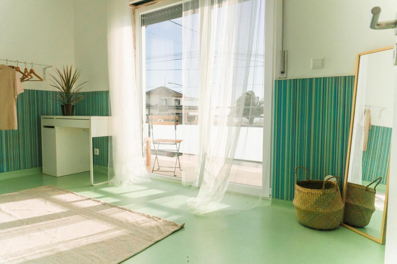 Hospedium Hostel Republica Surf House Ерисейра Екстериор снимка