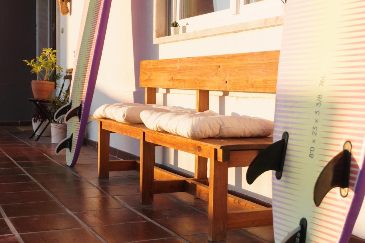 Hospedium Hostel Republica Surf House Ерисейра Екстериор снимка