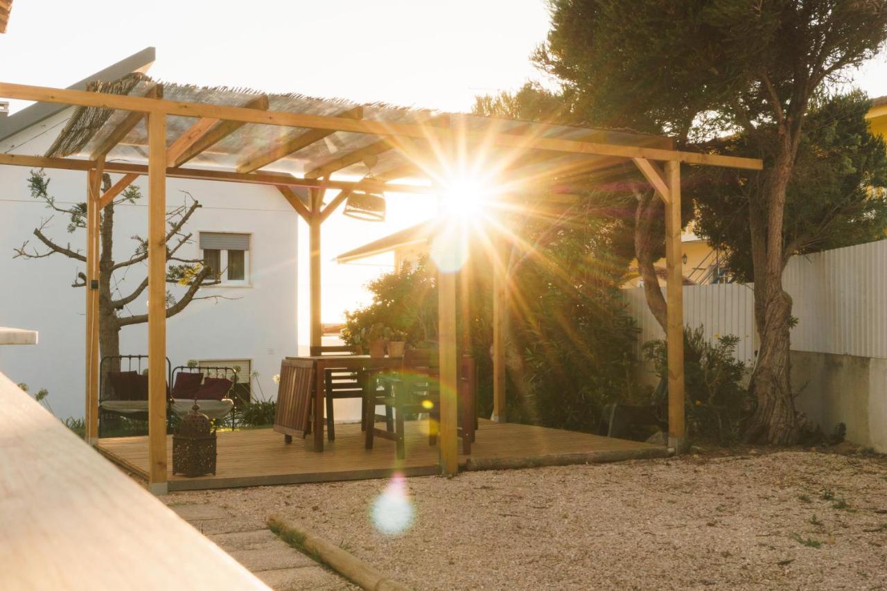 Hospedium Hostel Republica Surf House Ерисейра Екстериор снимка