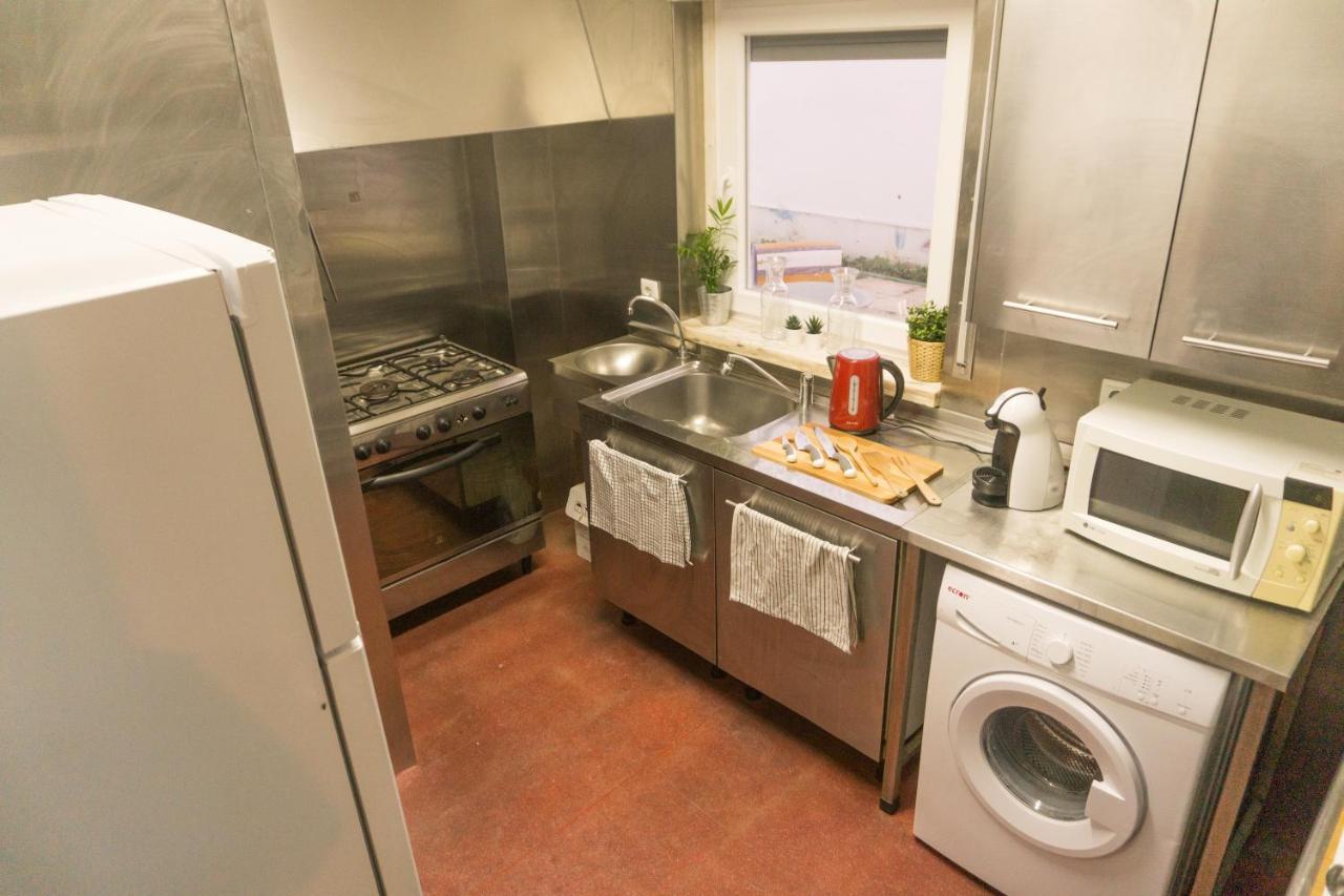 Hospedium Hostel Republica Surf House Ерисейра Екстериор снимка