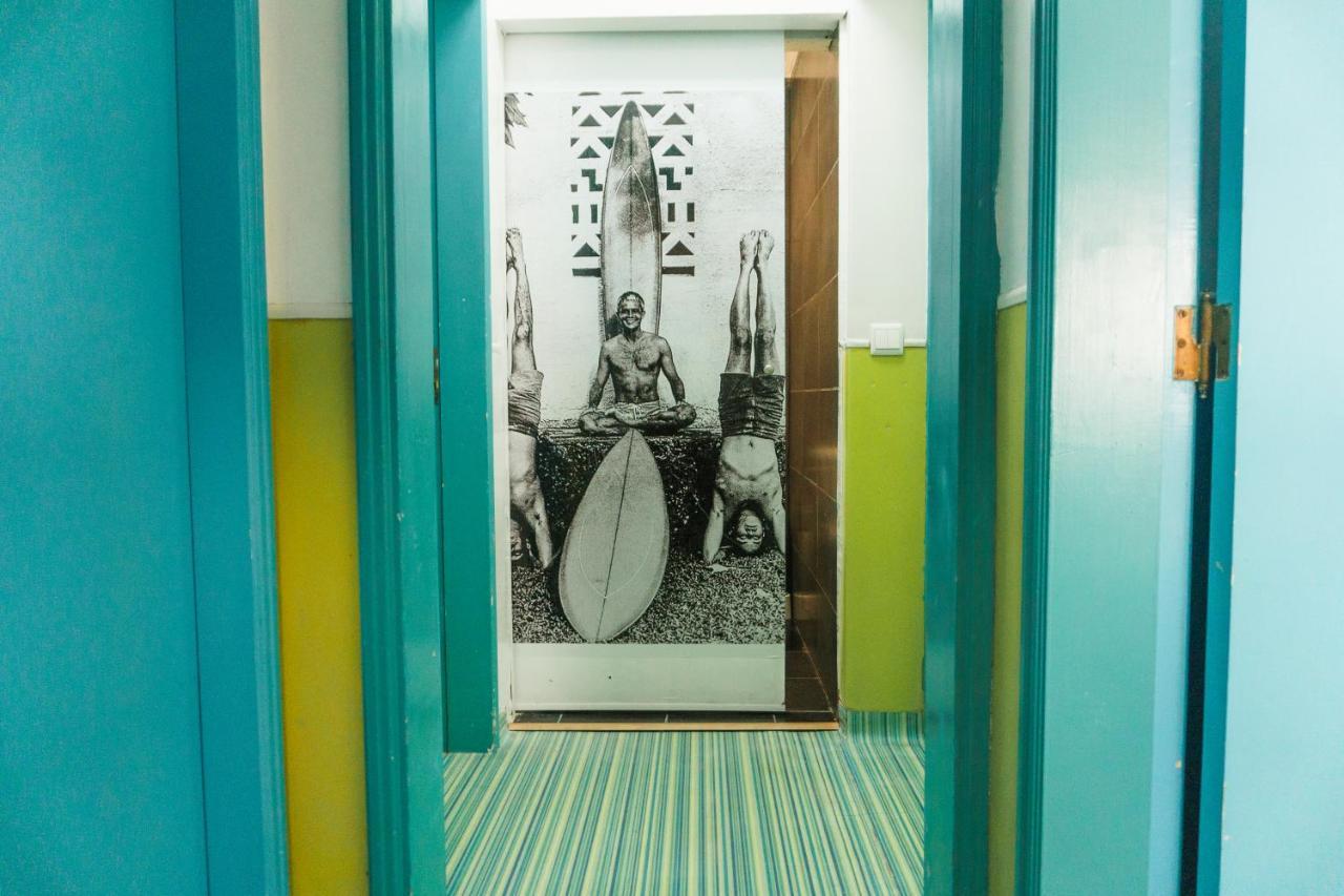 Hospedium Hostel Republica Surf House Ерисейра Екстериор снимка