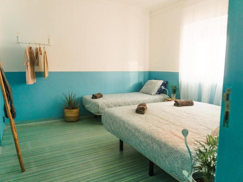 Hospedium Hostel Republica Surf House Ерисейра Екстериор снимка