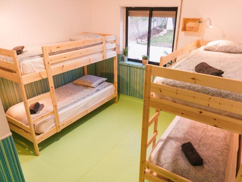 Hospedium Hostel Republica Surf House Ерисейра Екстериор снимка